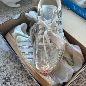 Adidas Ladies Silver Crinkle Sambas